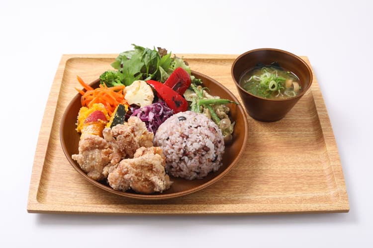 TORIMARU SHOKUDO × TANITA CAFE